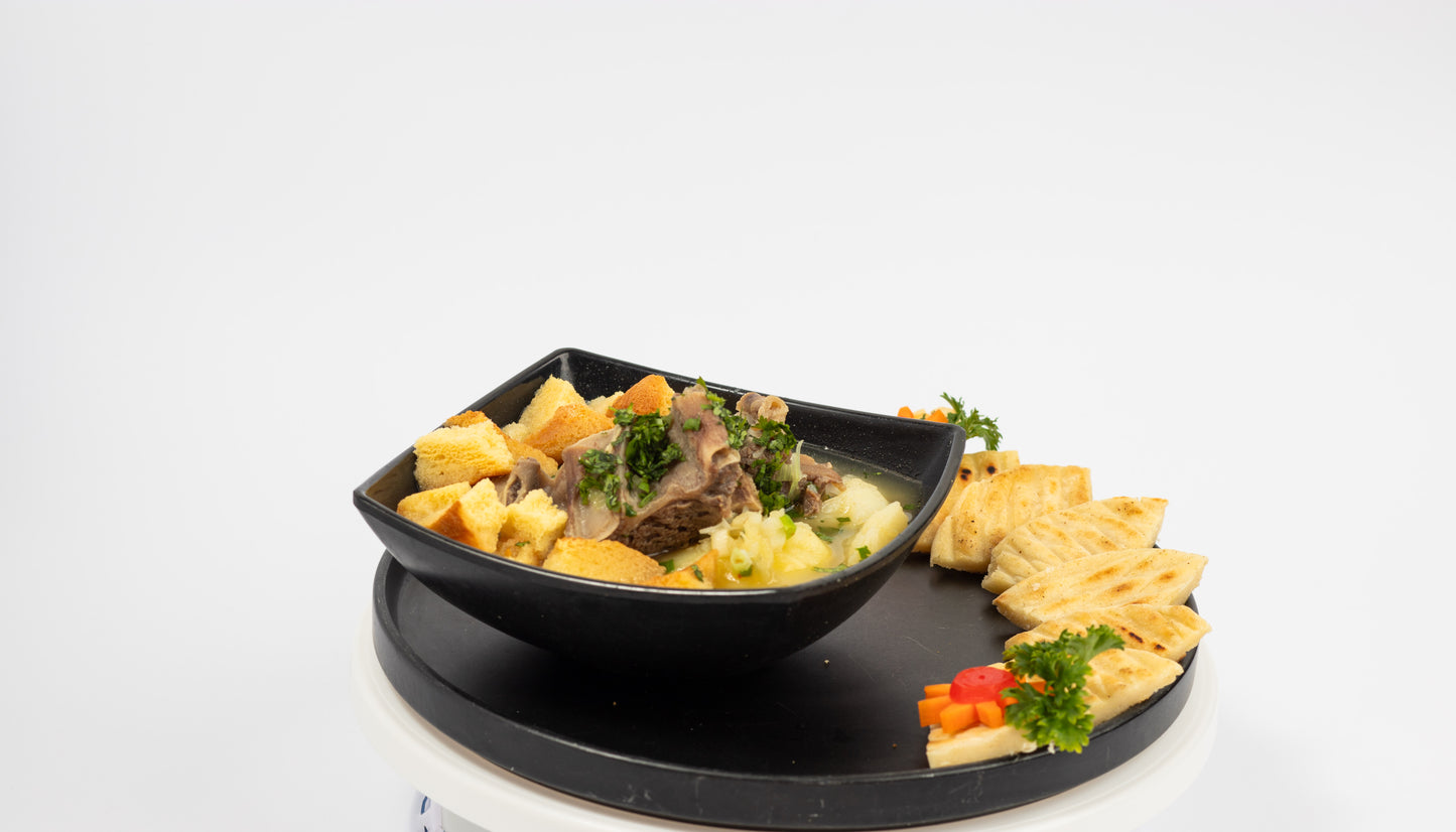 CALDO DE COSTILLA