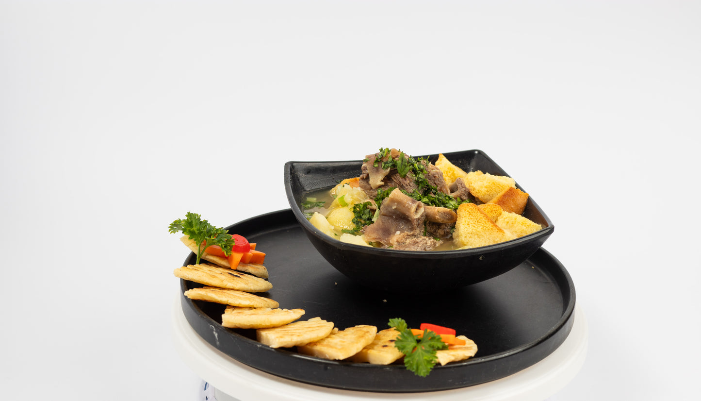 CALDO DE COSTILLA