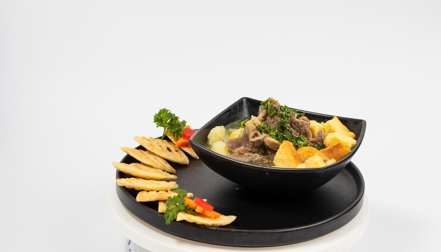 CALDO DE COSTILLA