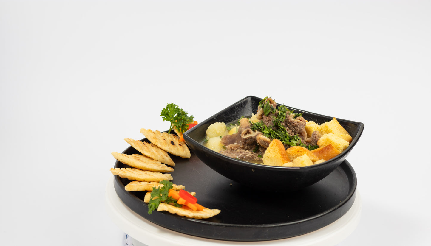 CALDO DE COSTILLA